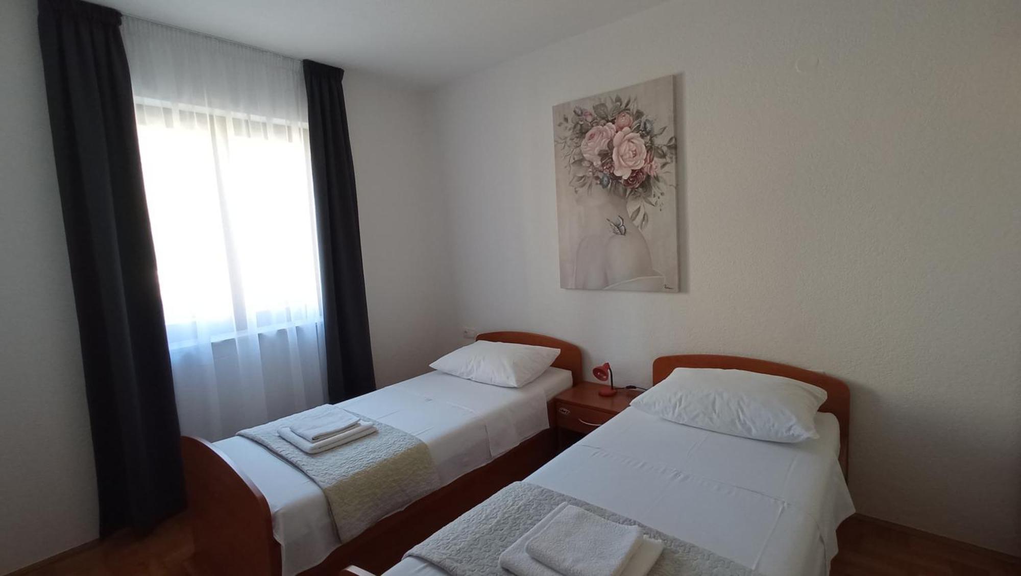 Apartmani Ferdi Trogir Exterior photo